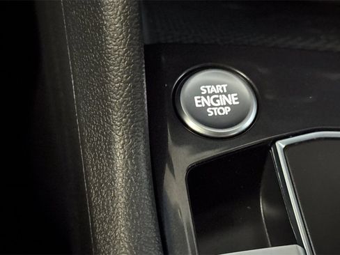 Used 2021 Volkswagen Tiguan SE R-Line image 21