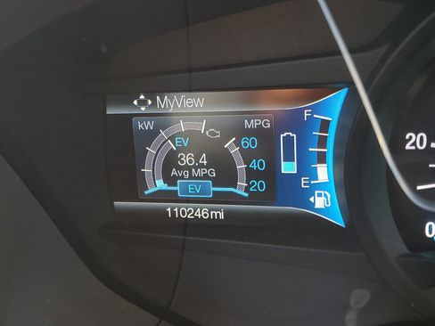 Used 2017 Ford Fusion SE image 24