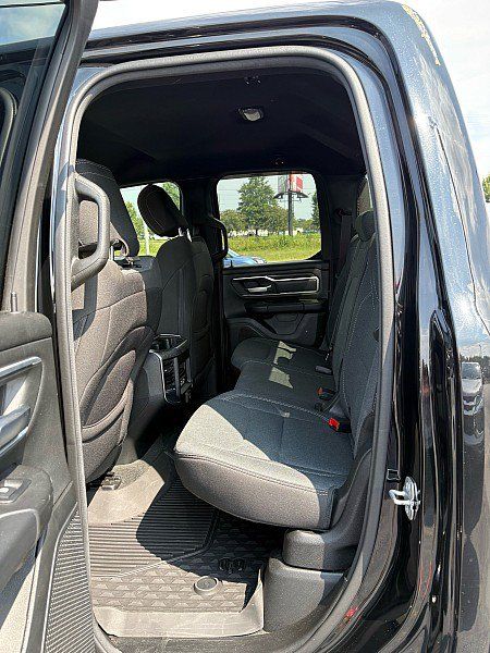 Used 2022 RAM 1500 Big Horn RWD image 10