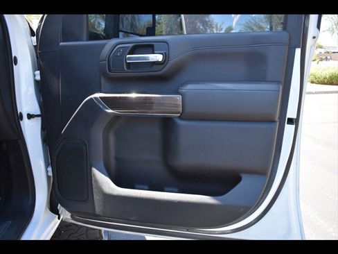 Used 2020 Chevrolet Silverado 2500 LT w/ Z71 Off-Road Package AWD/4WD image 32