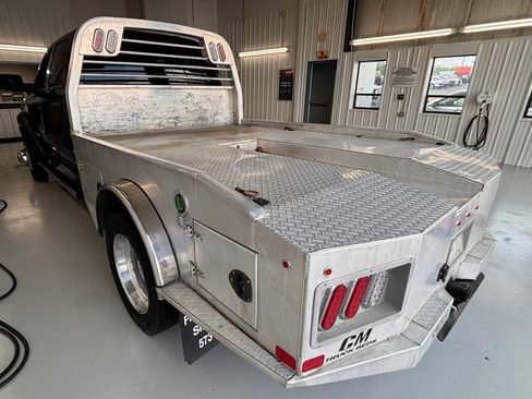 Used 2022 RAM 4500 Tradesman w/ Chrome Appearance Group AWD/4WD image 5