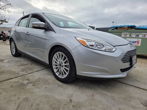Used 2012 Ford Focus Electric Hatchback image 5