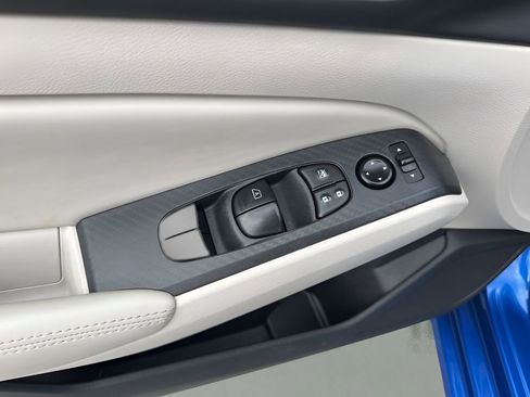 Used 2025 Nissan Altima 2.5 SV image 23