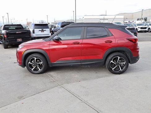 Used 2021 Chevrolet TrailBlazer RS w/ Sun and Liftgate Package image 3