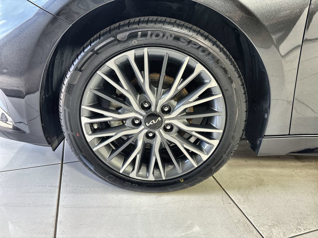 Used 2024 Kia Forte GT-Line FWD image 18