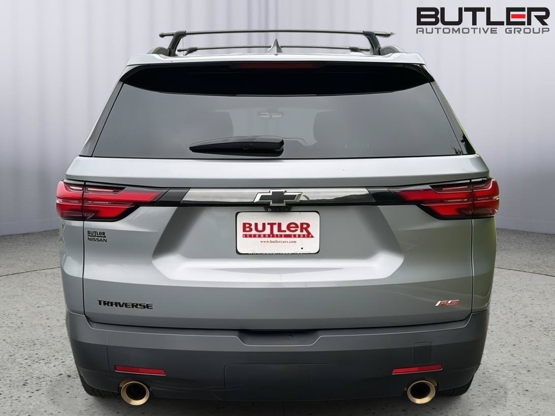 Used 2023 Chevrolet Traverse RS w/ LPO, Floor Liner Package FWD image 5