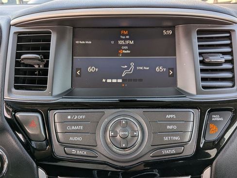 Used 2019 Nissan Pathfinder SV image 20