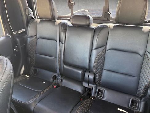 Used 2023 Jeep Gladiator Overland AWD/4WD image 23