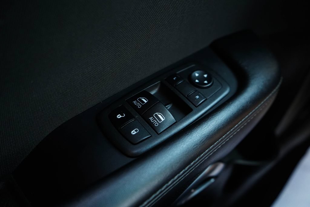 Used 2022 Dodge Challenger GT RWD image 29