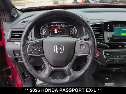 Used 2025 Honda Passport EX-L image 17