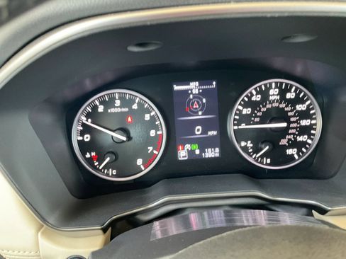 Used 2025 Subaru Outback Limited AWD/4WD image 76