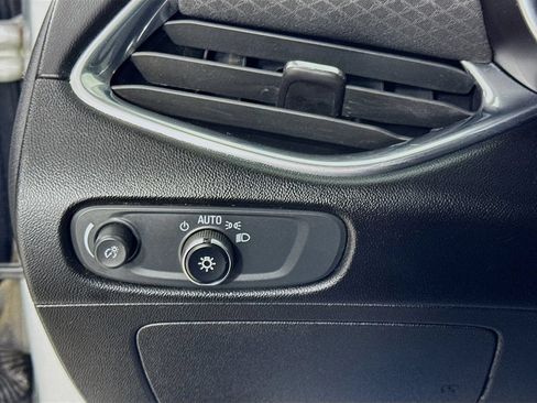 Used 2020 Chevrolet Malibu LT FWD image 11