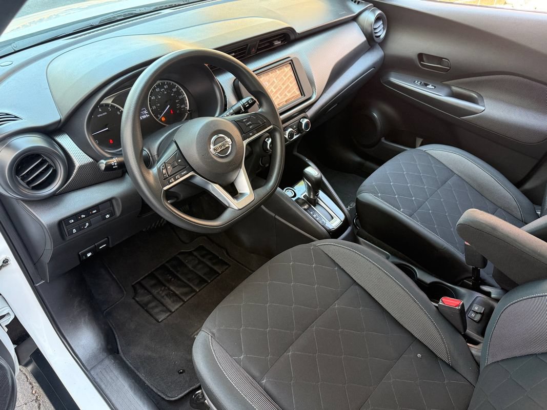 Used 2020 Nissan Kicks S FWD image 2