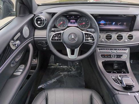 Certified 2019 Mercedes-Benz E 300 4MATIC image 15