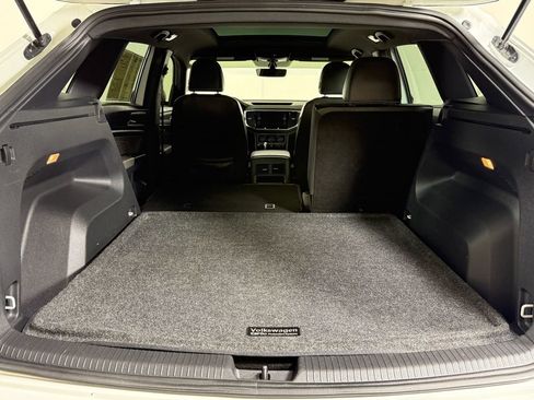 Used 2022 Volkswagen Atlas Cross Sport SE image 23