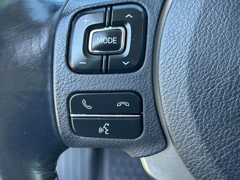 Used 2017 Lexus IS 200t RWD image 21
