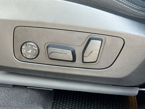 Used 2025 BMW X1 xDrive28i w/ Convenience Package image 25