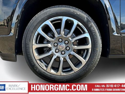 Used 2022 GMC Acadia Denali w/ Denali Ultimate Package image 33
