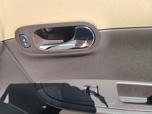Used 2012 Chevrolet Malibu LT w/ Power Convenience Package FWD image 10