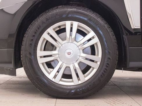 Used 2015 Cadillac SRX Luxury w/ Driver Awareness Package image 9