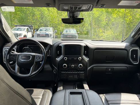 Certified 2021 GMC Sierra 3500 Denali w/ Denali Ultimate Package AWD/4WD image 16