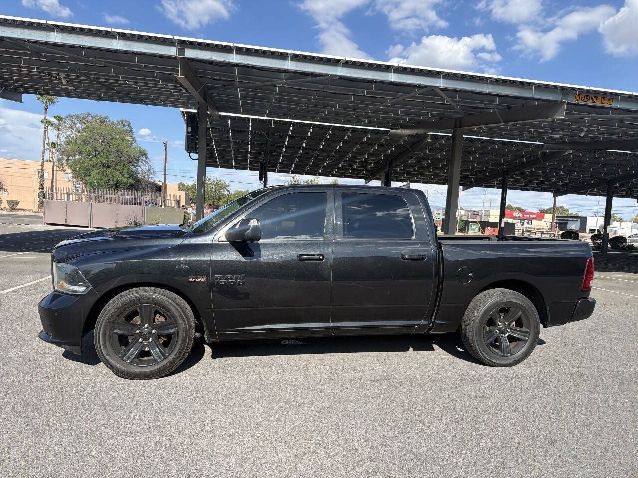 Used 2015 RAM 1500 Sport w/ Black Ram 1500 Sport Group AWD/4WD image 5