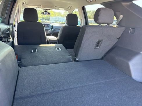 Used 2024 Chevrolet Equinox LT FWD image 30