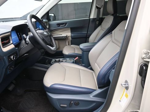 Used 2025 Ford Maverick Lariat w/ 4K Tow Package AWD/4WD image 20