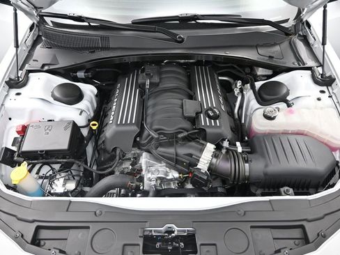 Used 2023 Chrysler 300 C RWD image 33