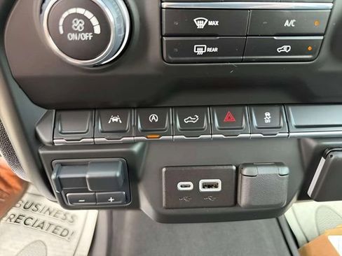 Used 2024 Chevrolet Silverado 1500 Custom AWD/4WD image 25