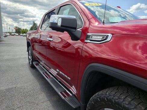 Used 2024 GMC Sierra 1500 SLT w/ SLT Premium Plus Package AWD/4WD image 40