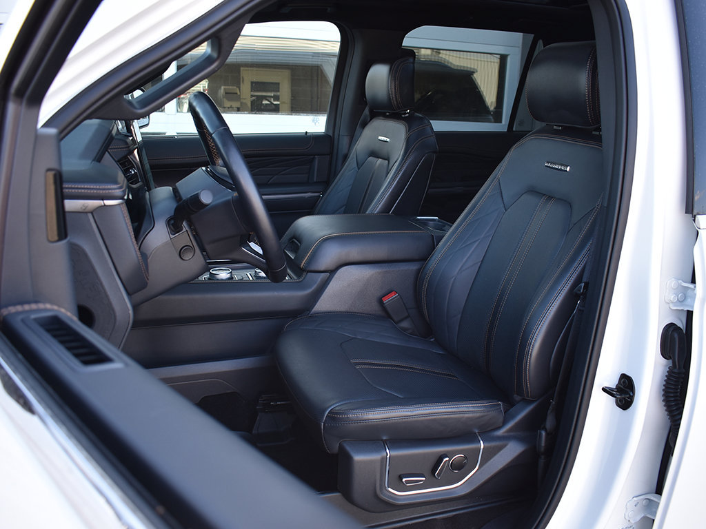 Used 2023 Ford Expedition Max Platinum AWD/4WD image 5