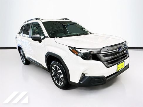 Used 2026 Subaru Forester Premium AWD/4WD image 3