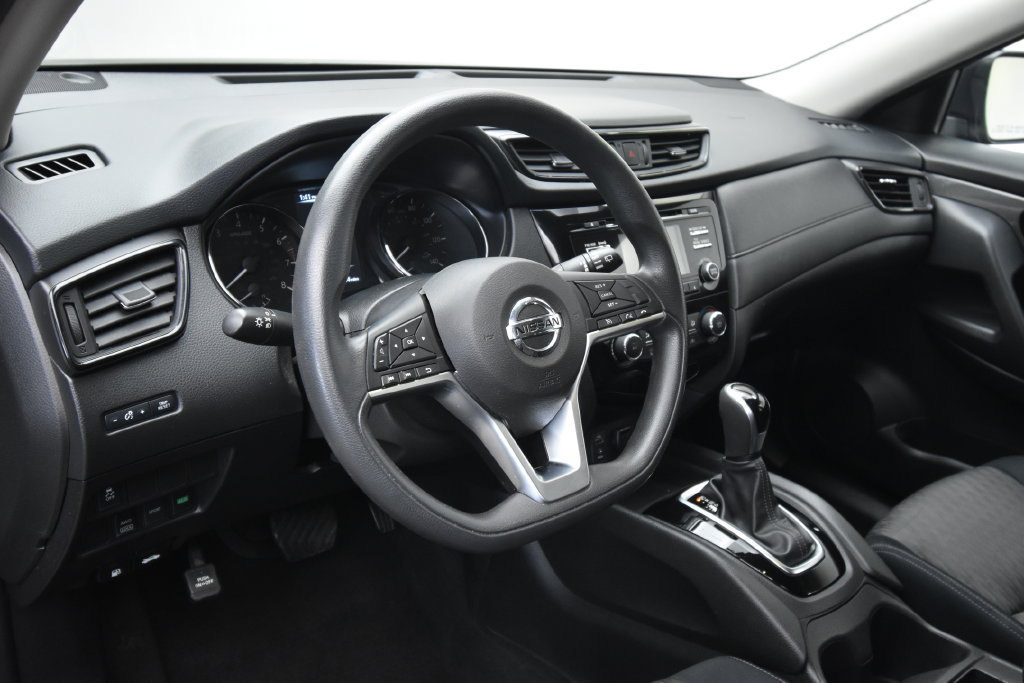 Used 2017 Nissan Rogue S AWD/4WD image 11