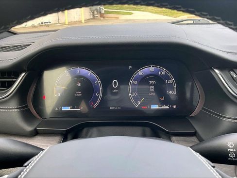 Certified 2024 Jeep Grand Cherokee L Overland w/ Luxury Tech Group IV image 11