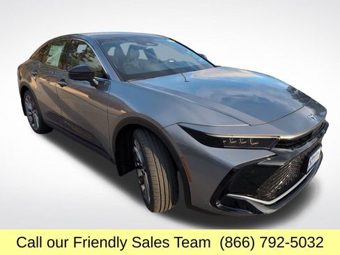 New 2026 Toyota Crown Limited w/ Advanced Technology Package image 7