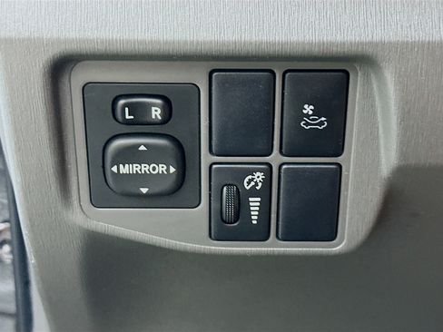 Used 2011 Toyota Prius Four w/ Solar Roof Pkg image 16