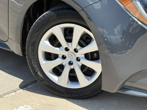 Used 2024 Toyota Corolla LE FWD image 5