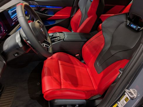 New 2026 BMW M5 Touring image 5