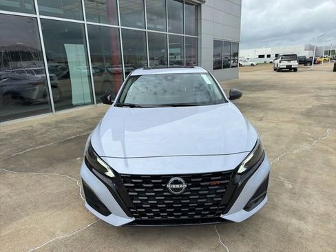 New 2026 Nissan Altima 2.5 SR image 6