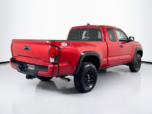 Used 2022 Toyota Tacoma SR image 9