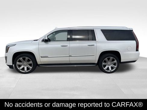 Used 2017 Cadillac Escalade ESV Luxury image 4