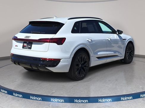 Certified 2024 Audi Q8 e-tron Prestige w/ Prestige Package AWD/4WD image 5