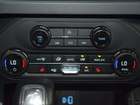 Used 2024 Ford Bronco Everglades AWD/4WD image 30