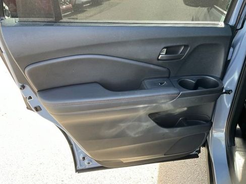 Certified 2022 Honda Pilot TrailSport image 8