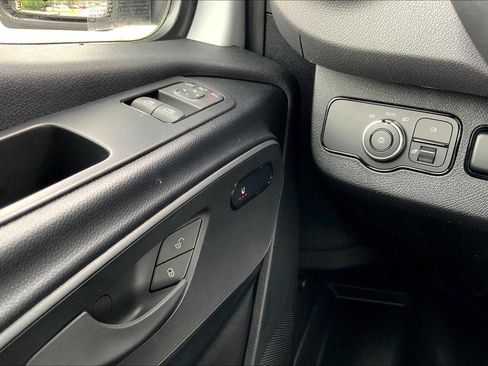 Used 2025 Mercedes-Benz Sprinter 2500 image 23