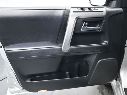 Used 2022 Toyota 4Runner TRD Sport AWD/4WD image 25