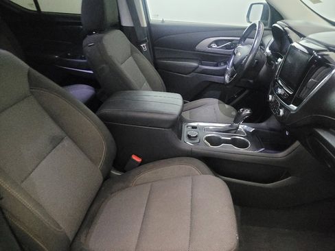 Used 2018 Chevrolet Traverse LT image 21