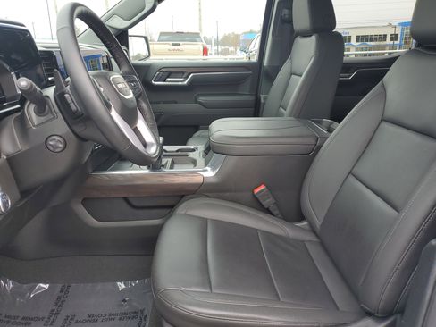 Used 2025 GMC Sierra 1500 SLT w/ SLT Premium Plus Package image 18