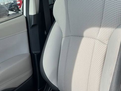 Used 2021 Subaru Forester Premium image 30